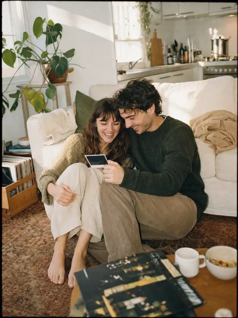 Vintage Instant Film Couple Home Photo Shoot Prompt